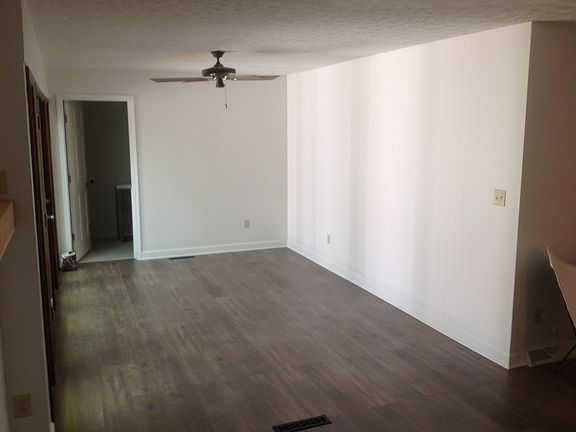 3rd image of 364 Madolin Dr
