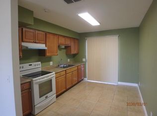 446 N Elk St APT B, Hemet, CA 92543