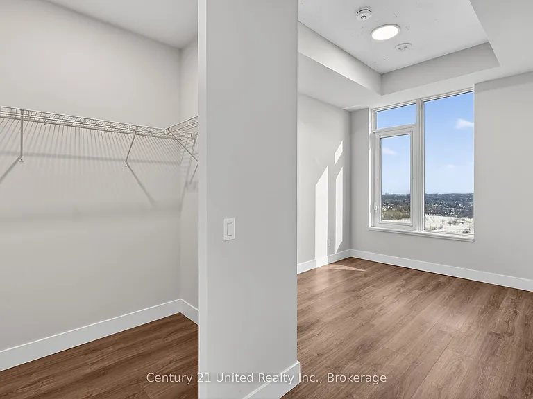 80 Bond St E #1306 — Photo 5