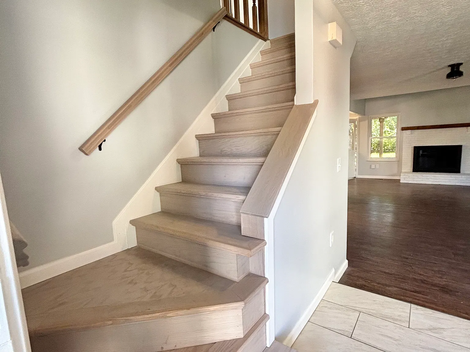 5241 Mardela Dr — Photo 2