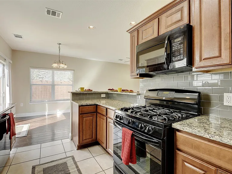 6011 Fairway St #2B — Photo 11