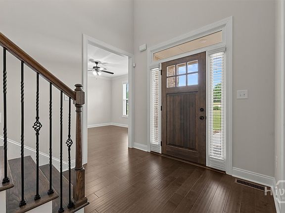 4th image of 1649 Beebalm Drive