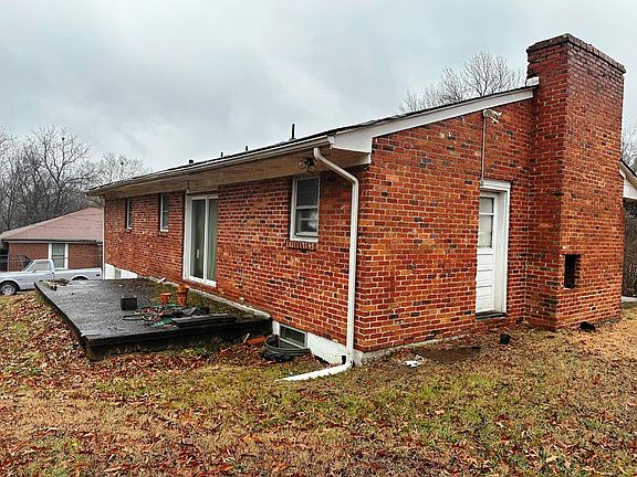 4th image of 1419 Betts St