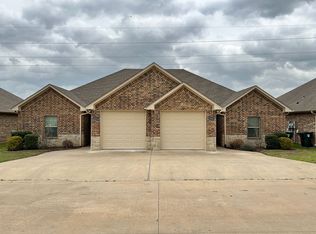 9221 Shadow Oak Dr, Tyler, TX 75707