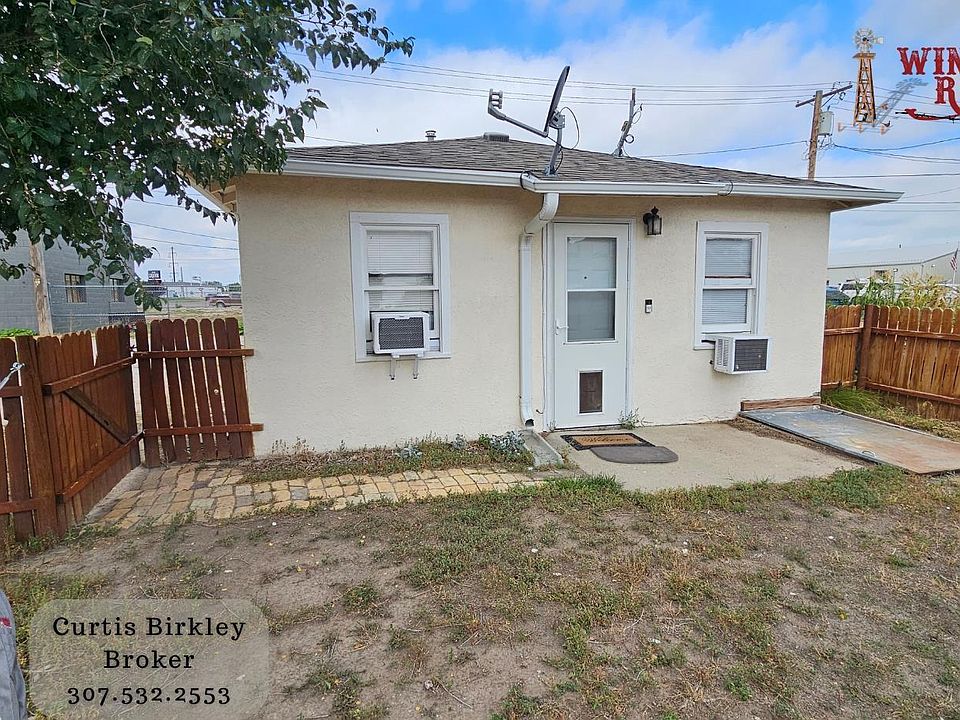 1st image of 1826 E B St