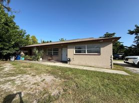5436 10th Ave, Fort Myers, FL