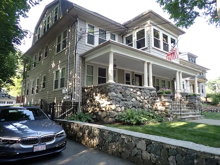 172 Weston St #2 — Photo 3