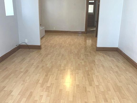3rd image of 3033 N Haussen Ct Floor 1