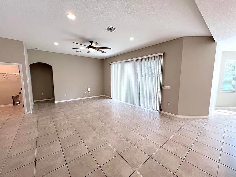 37 Pine Croft Ln — Photo 12