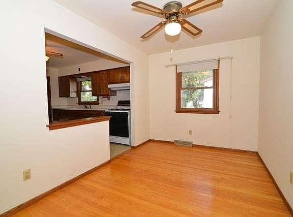 5th image of W236N6453 Hillview Dr