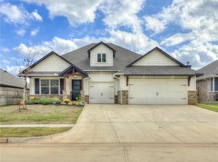 517 Side Track Rd, Yukon, OK 73099