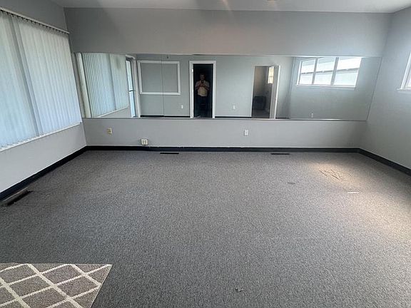 3rd image of 1 Maple Ave