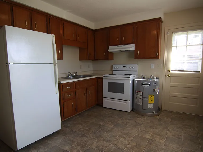 Tandy Drive-113 — Photo 4