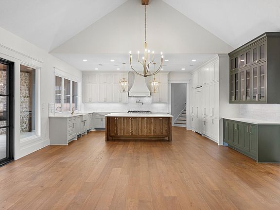 3rd image of 424 Pleasant Hill School Rd