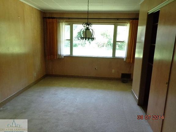 4th image of 2534 Amelia Ln