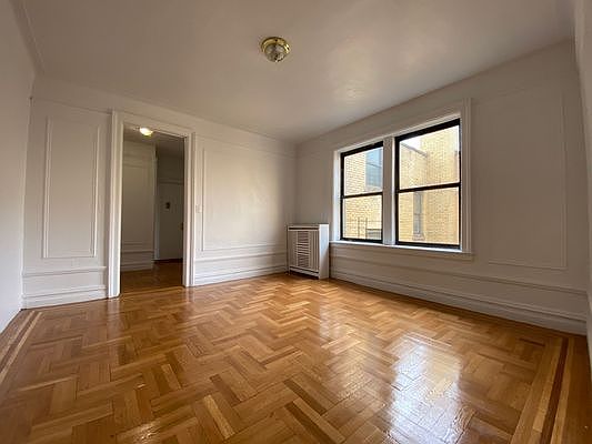 2nd image of 715 W 175th St #6A