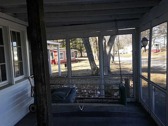 4th image of 864 S Crescent Ave