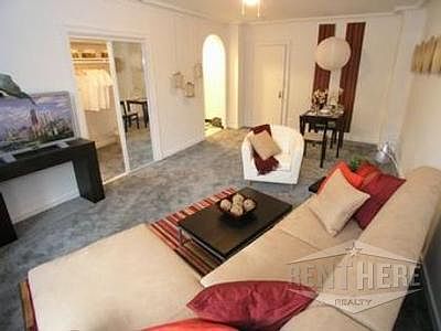 1st image of 444 W Street James #914