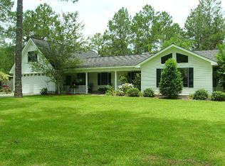 147 Lucas Ln, Waycross, GA 31503