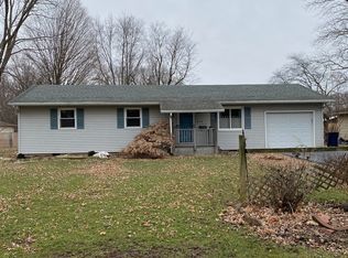 616 N Champaign St, Bement, IL 61813