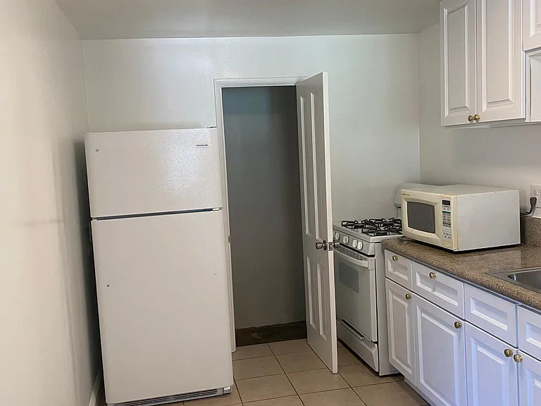 1348 N Spaulding Ave #GUEST HOUSE — Photo 5