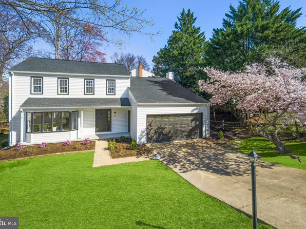 2029 Freedom Ln, Falls Church, VA 22043