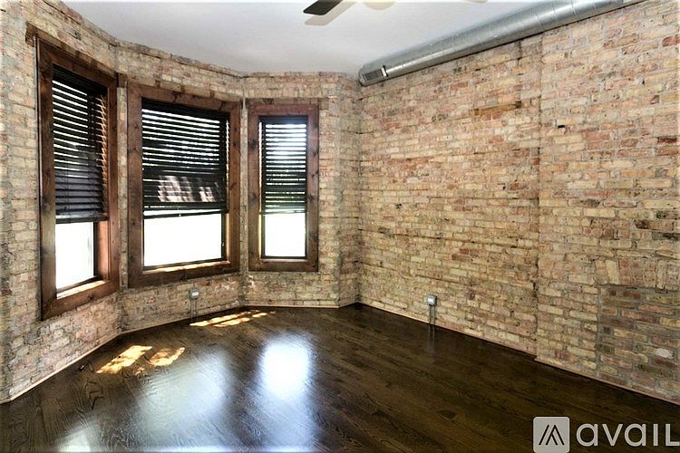 1st image of 1756-58 W Montrose Dr #17583