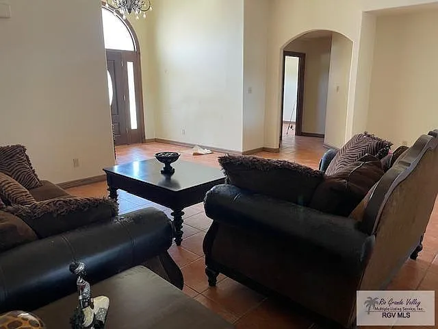 219 Ohara Dr — Photo 6