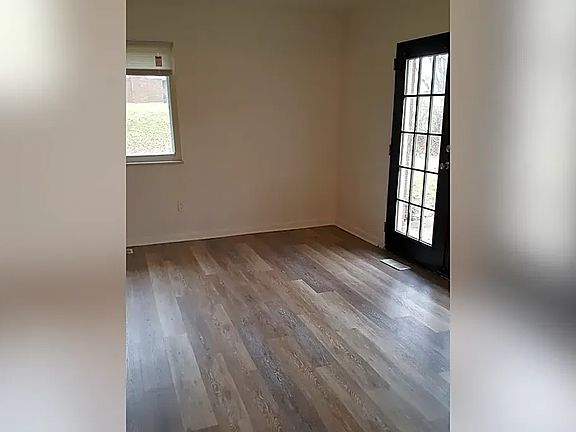 2nd image of 3007 Cedarcliff Cir #3009