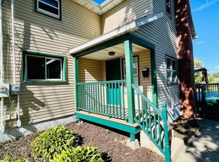 523/523 1/2 Tremont St, Mauston, WI 53948