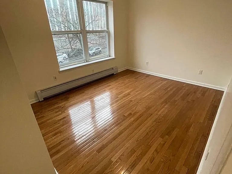2401 Beverley Rd #2-F — Photo 5