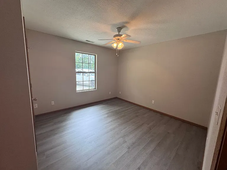29 Boone Crossing Dr — Photo 12