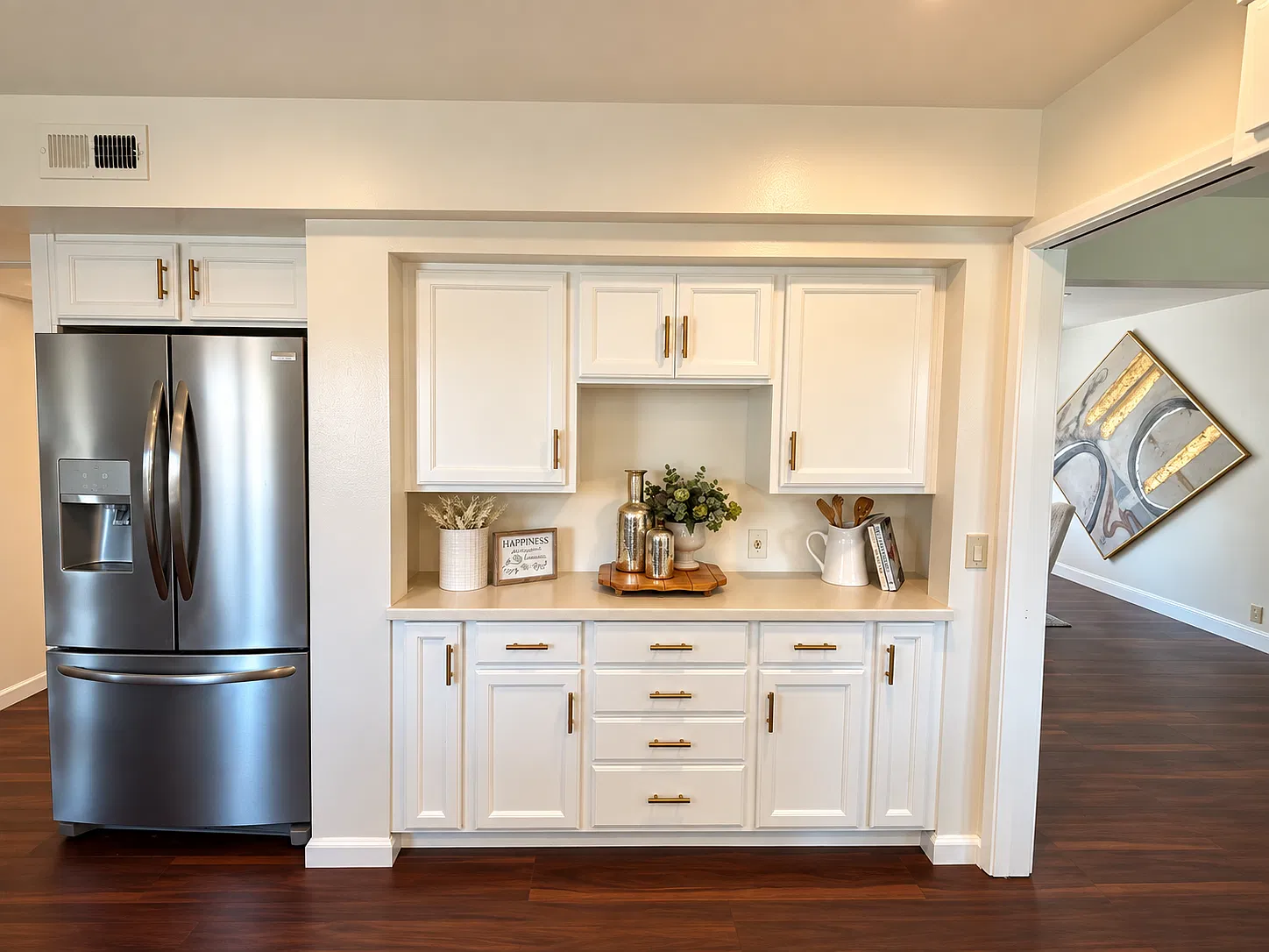 5 bed, 2.5 bath, 2247 sqft, $5,200 — Photo 4