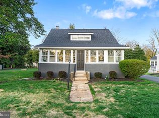 226 Sunnybrook Rd, Barrington, NJ 08007