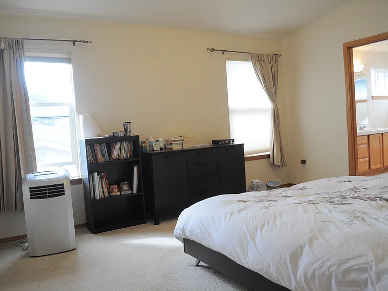 551 Quincy Ave NE — Photo 13