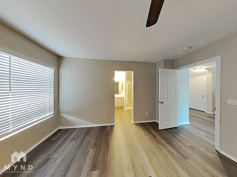 11821 W Cortez St — Photo 16