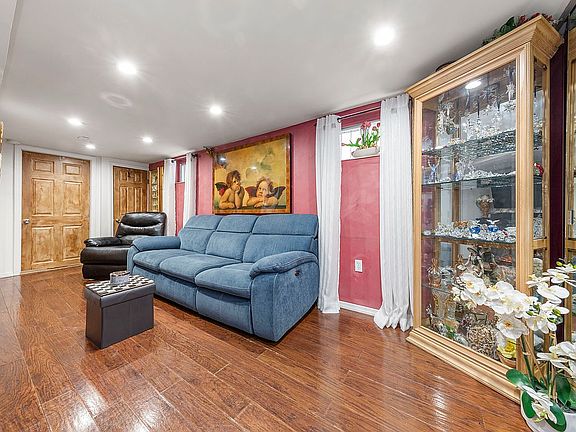 5th image of 2144 73rd St