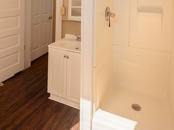 bathroom1-03_07162021