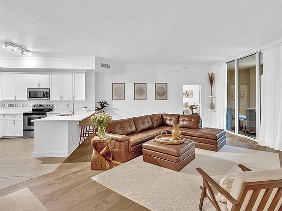 3rd image of 3001 NE 185th St APT 416