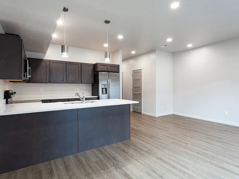 Prairie Pointe Apartments and Townhomes — Photo 90