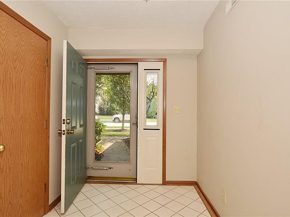 2nd image of 7119 Sea Pine Dr