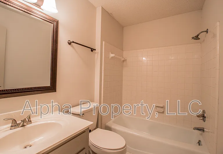 102 Ticonderoga Dr — Photo 16