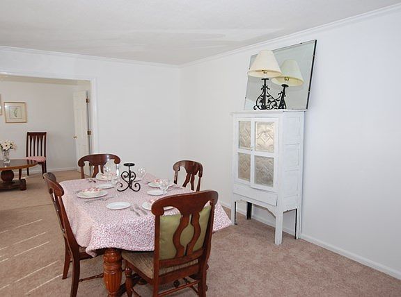 4th image of 131 Court Inn Ln