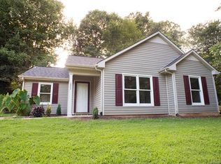 221 Auten Cir, Mount Holly, NC 28120