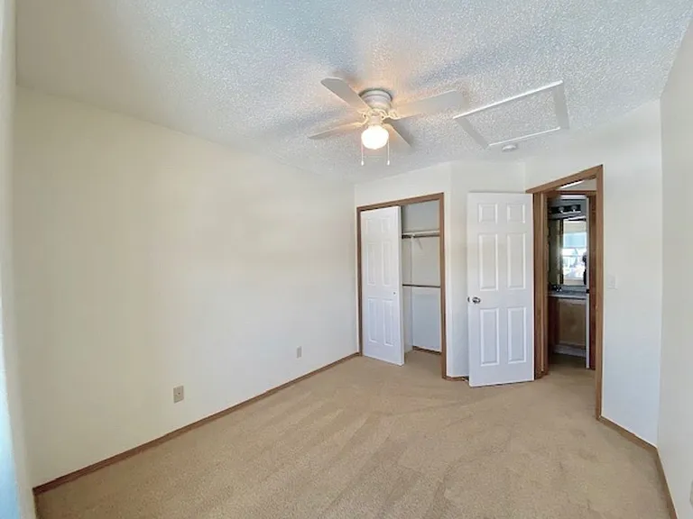 8065 Vectra Dr — Photo 33