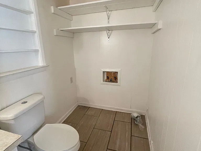 104 Brock St — Photo 31