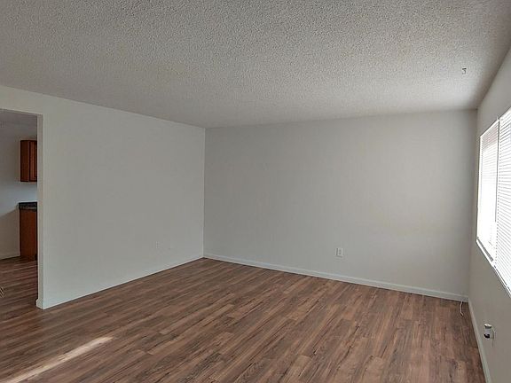 2nd image of 6441 Hermosa Ave