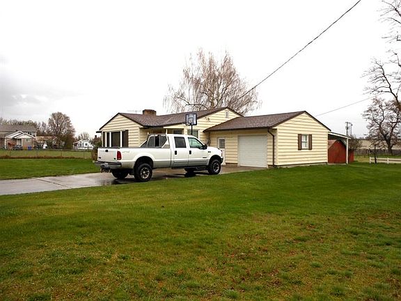 2nd image of 10816 E Grace Ave