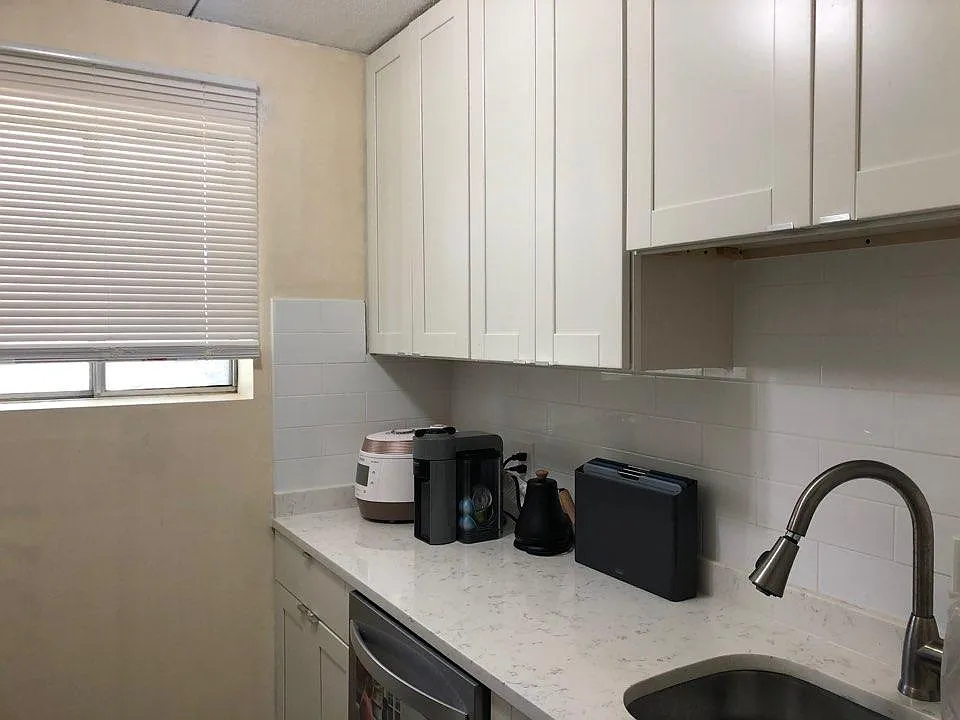 Building Photo - 995 Massachusetts Ave #405