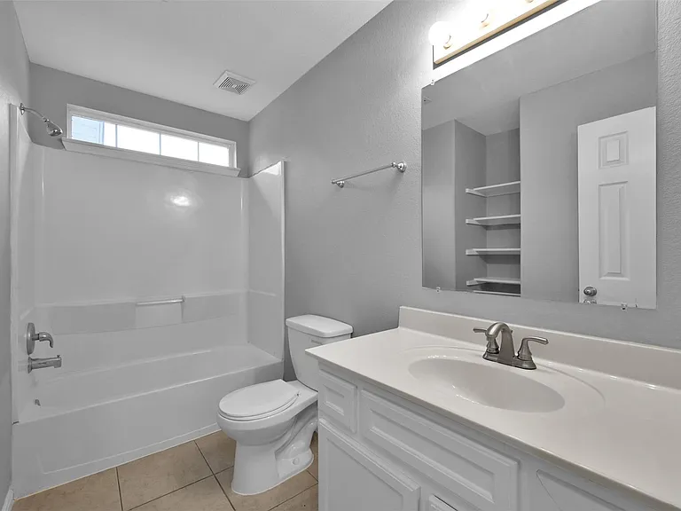 164 Binnacle Ct #B — Photo 15